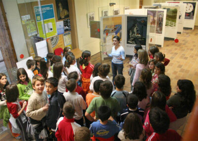 Adivina, adivinanza. 20 acertijos de cara y cruz.