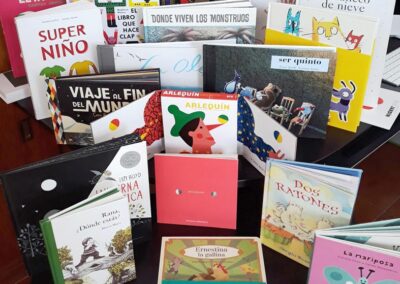 ¡Libro a la vista! Divulgación, publicaciones. Pantalia Gestiones Culturales