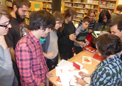 Talleres y cursos. Manos a la obra. Pantalia Gestiones Culturales